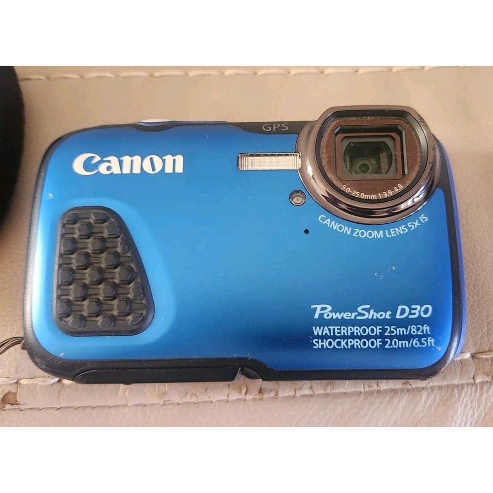 Canon PowerShot D30 12.1MP Waterproof Digital Camera Blue 5x IS f/3.9-4.8 Lens